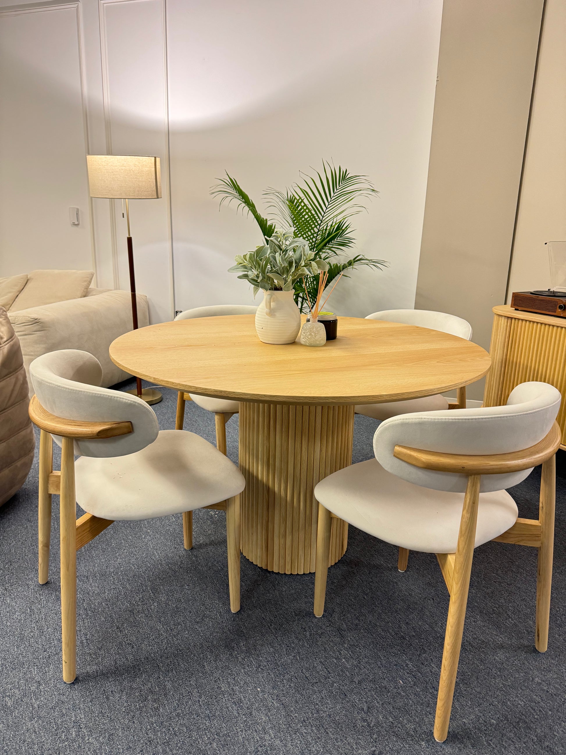 Solid Wood Dining Set For Round Orchid Jules 52