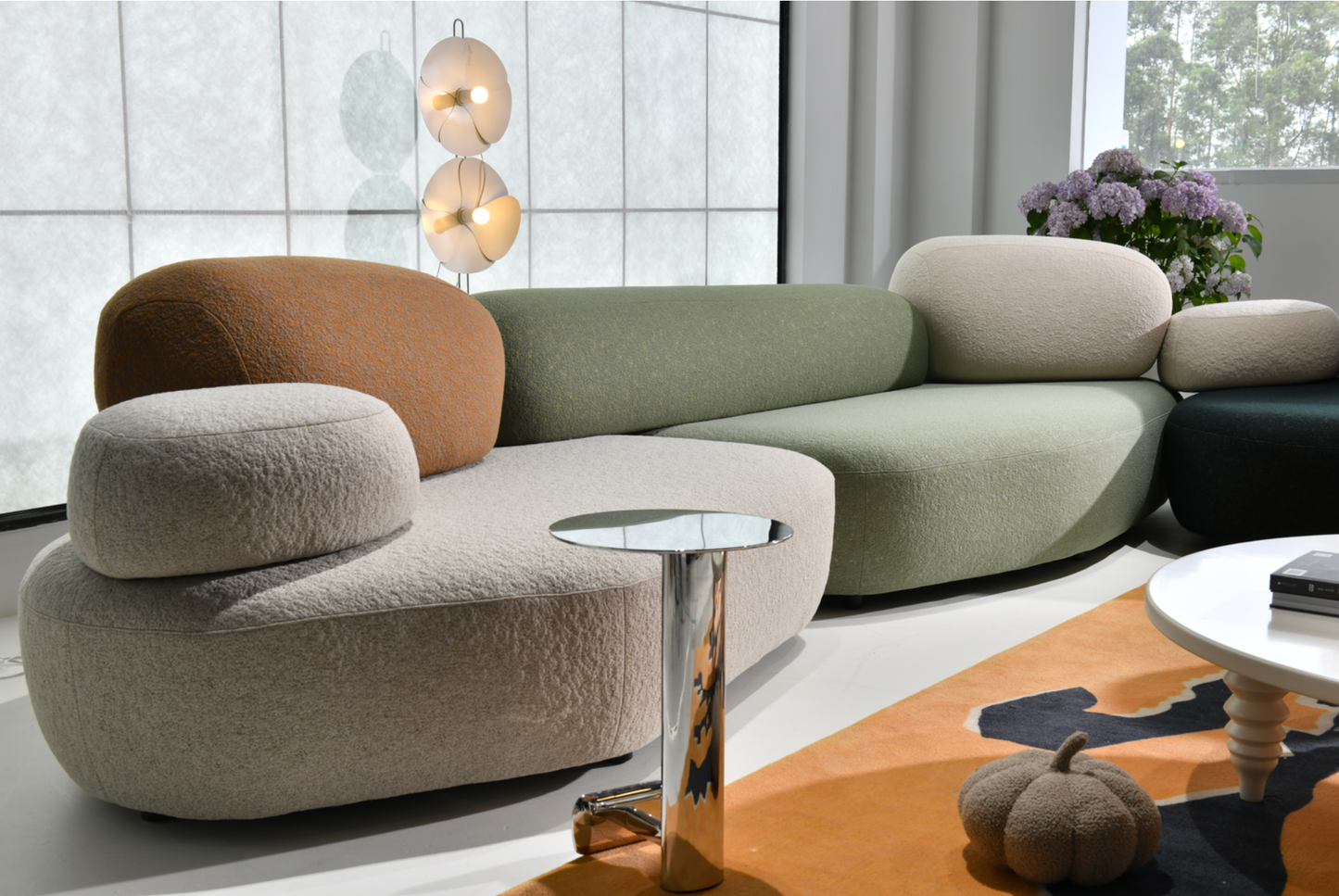 Pebble Modular Sofa – Organic Curved Cloud Seating
